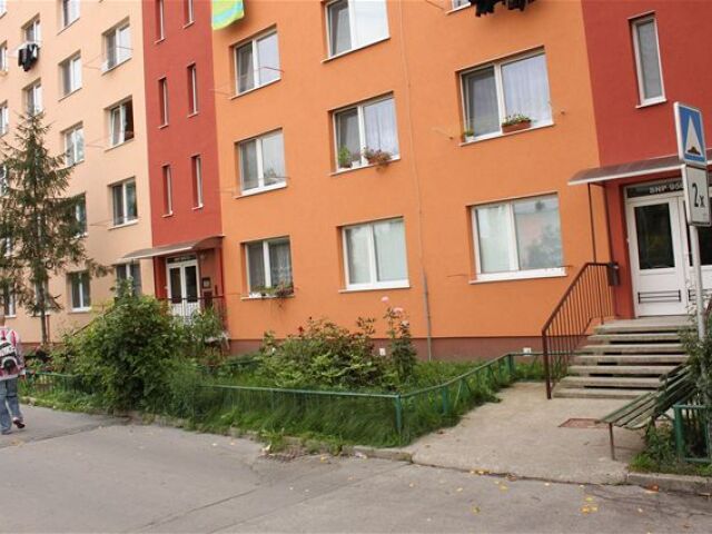 Šaľa, činžiak, bytovka,