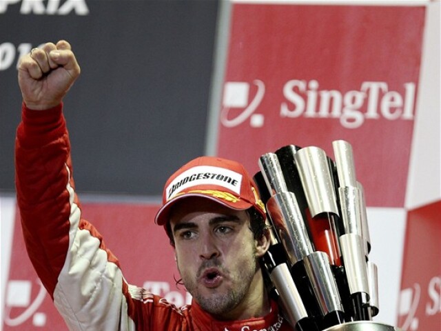 Singapur Alonso trofej