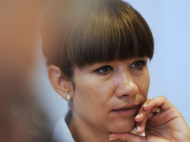 Nicholsonová
