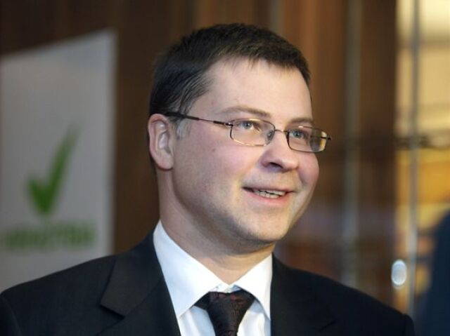 Lotyšsko, Dombrovskis