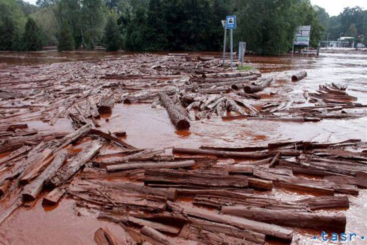 Ajka, pretrhnutá hrádza 