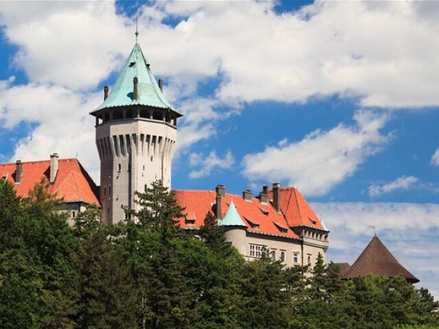 Smolenice, zámok