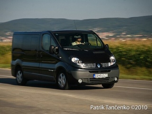 Renault Trafic Black Edition 115