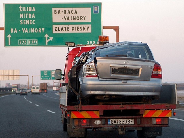 nehoda, havária, auto, pzp, povinné zmluvné poistenie