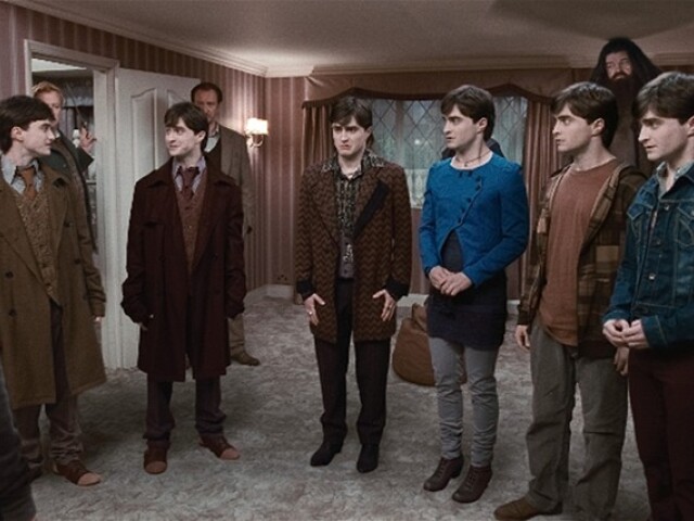Harryho Pottera stvárňuje Daniel Radcliffe a v novom filme zo série sa objaví hneď sedem Potterov.