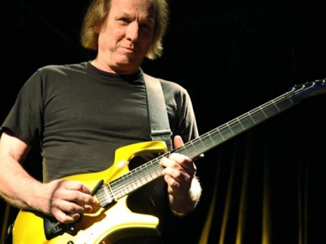 Adrian Belew
