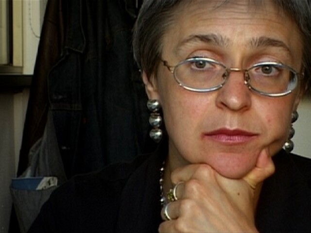 Novinárka Anna Politkovská v dokumentárnom filme Anna v prvej línii, ktorý uvádza festival Jeden svet.