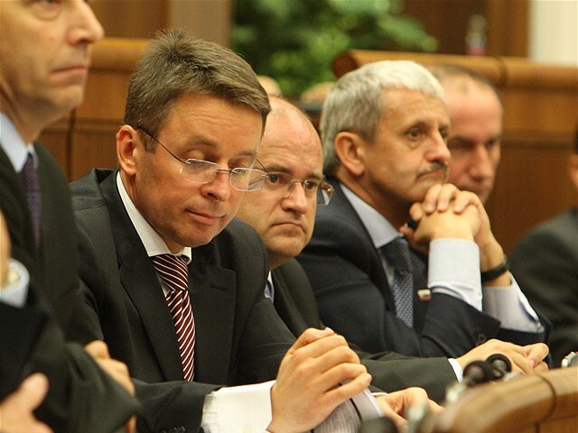Mikloš, Mihál, Dzurinda, ministri, poslanci