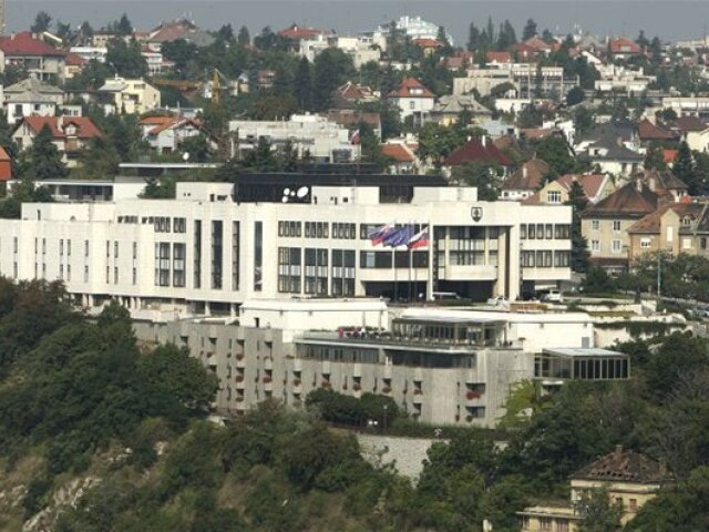 slovenský parlament, budova