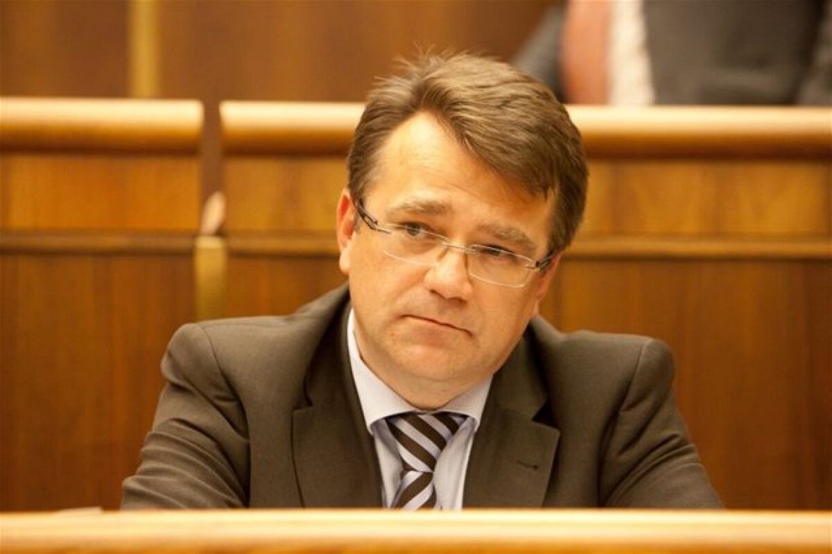 Uhliarik, minister zdravotníctva