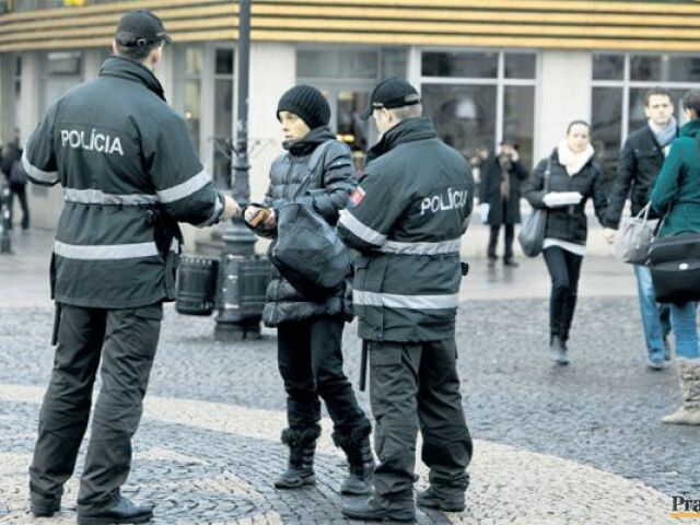 policajti, polícia