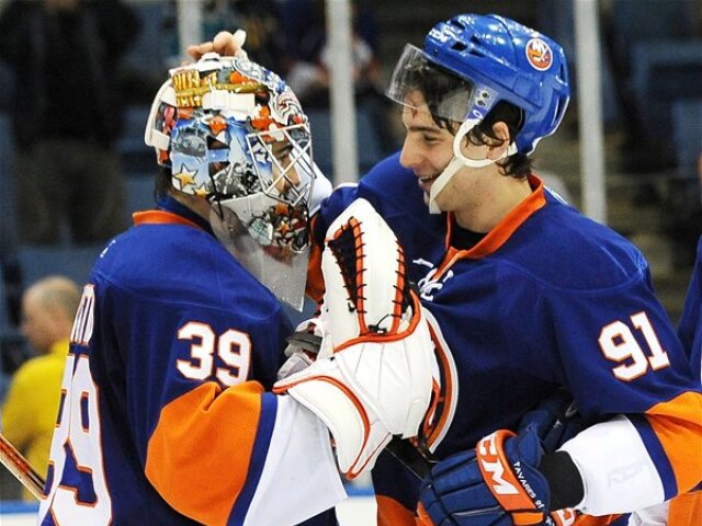 Islanders Tavares DiPietro