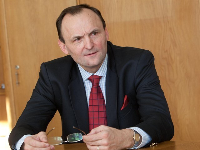 Ľuboš Lopatka, sociálna poisťovňa
