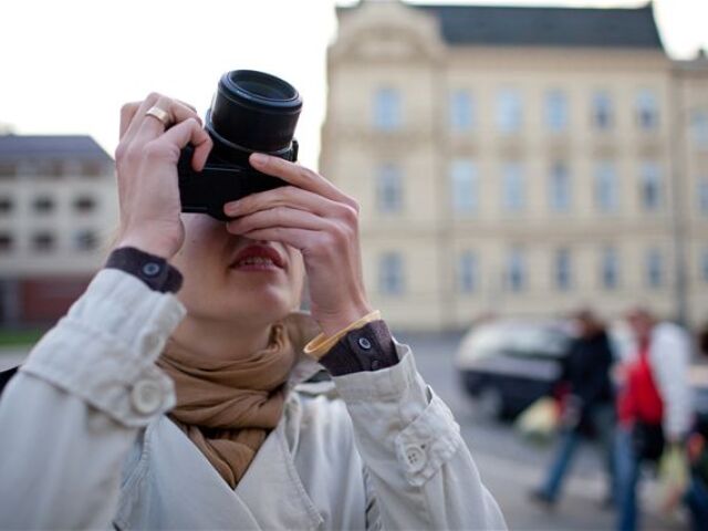 turista, turistka, dovolenka, fotoaparát