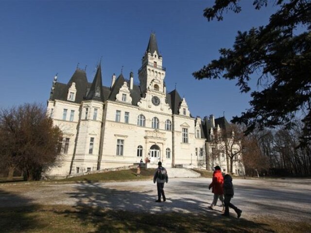 Budmerice, kaštieľ