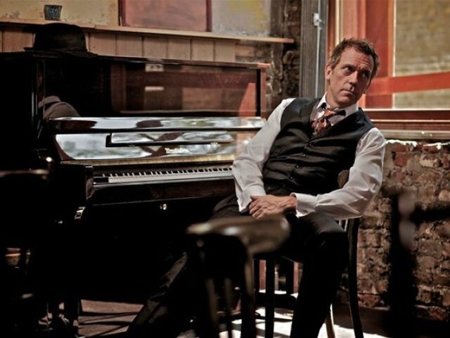 Bluesový album, ktorý nahral Hugh Laurie, vyjde v máji.