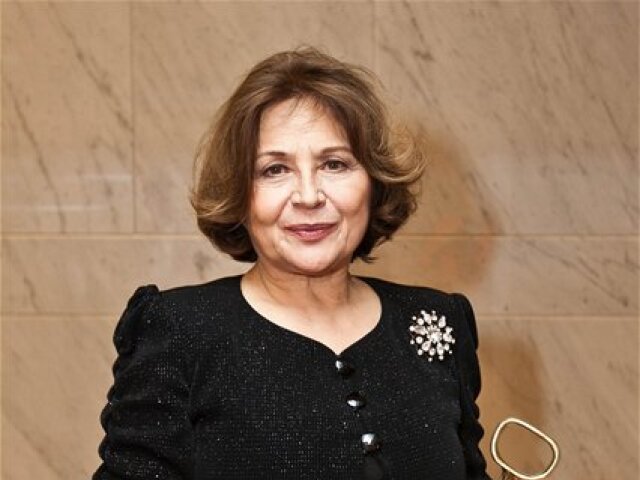 Emília Vášáryová