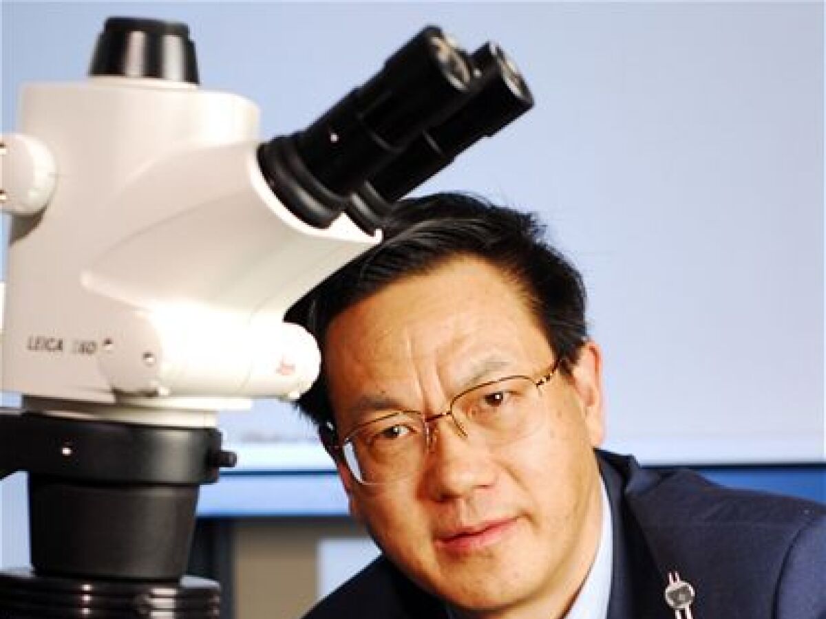 Zhong Lin Wang