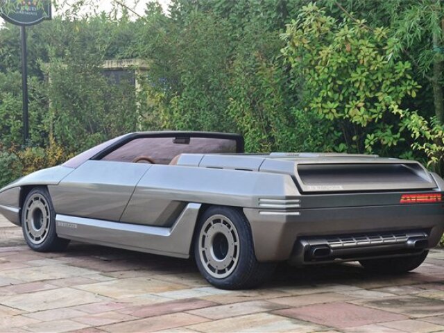 Koncept Lamborghini Athon mal premiéru v roku 1980 v Turíne.