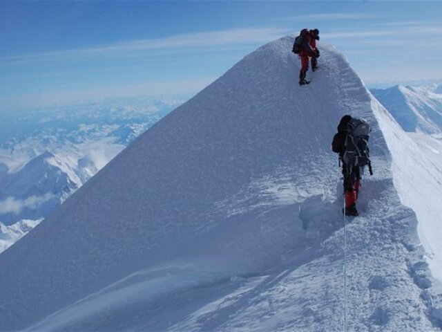 Záber zo slovenského filmu Dotknúť sa Denali, ktorý nakrútil Rasťo Hatiar.
