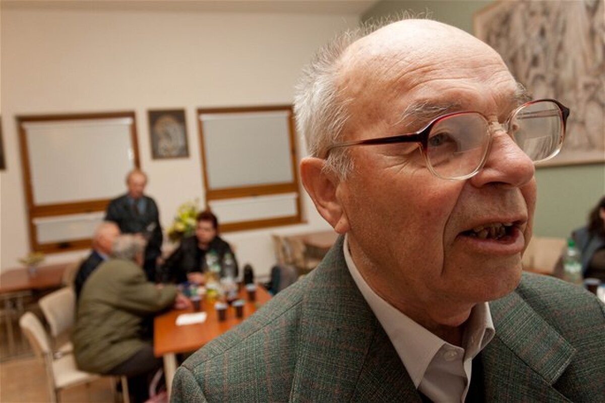 Emil Moravčík, PTP