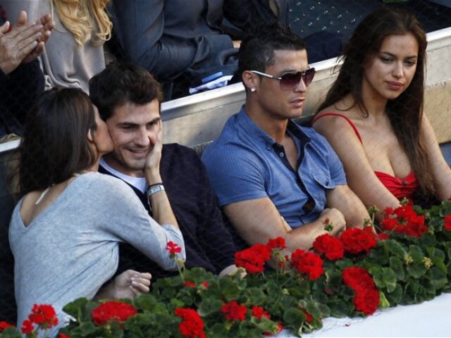 Zľava: Sara Carbonero, Iker Casillas, Cristiano Ronaldo a Irina Shayk