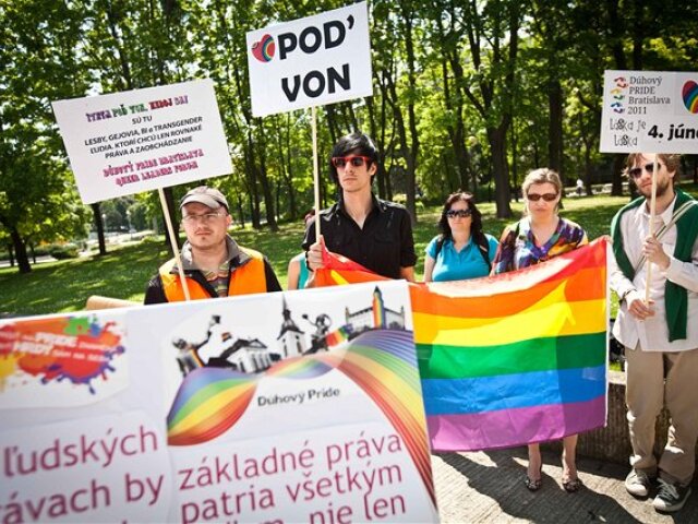 Dúhový pride, homosexuáli