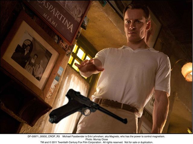 Michael Fassbender hrá Erika Lehnsherra alias Magneta.