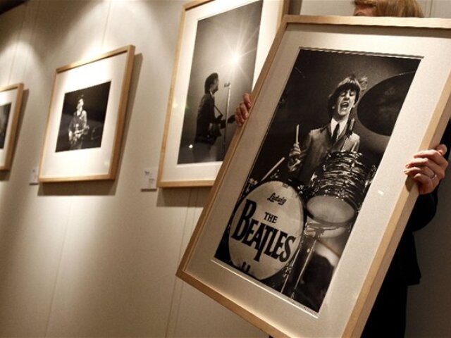 Fotografie skupiny Beatles vystavujú v Londýne