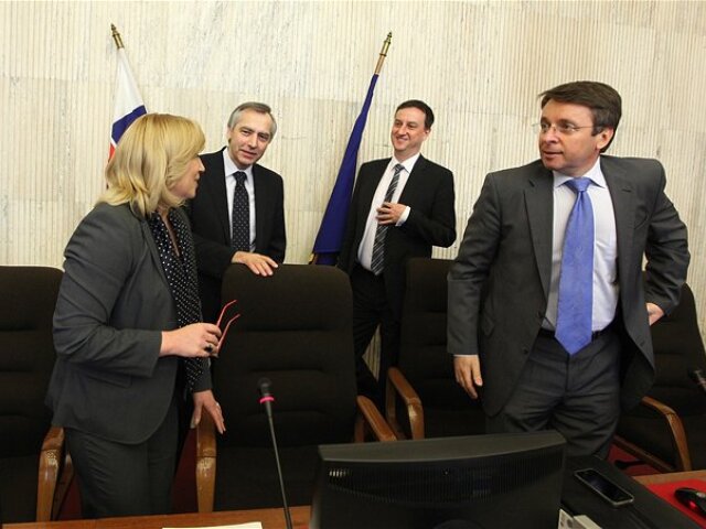 Daniel Krajcer, Ivan Mikloš