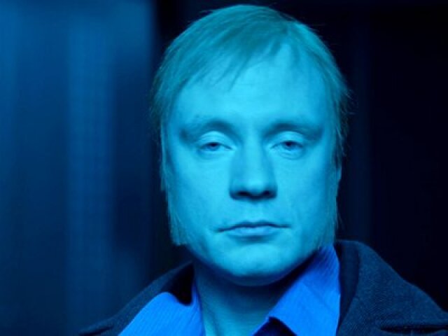 Jan Budař hrá milionára Jakuba Vránu vo filme Czech Made Man.