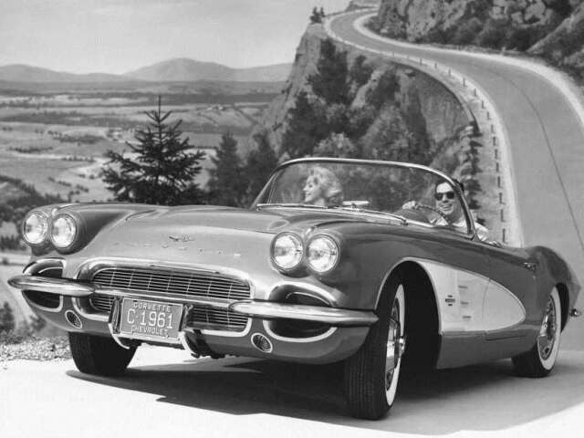 Prvý model Corvette sa objavil v roku 1953.