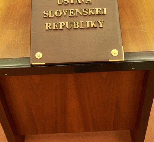 ústava SR