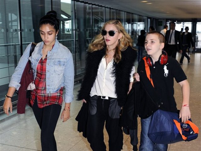 Madonna, Lourdes a Rocco