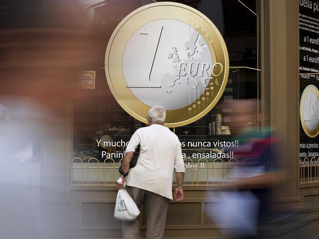 euro, minca, kríza, peniaze
