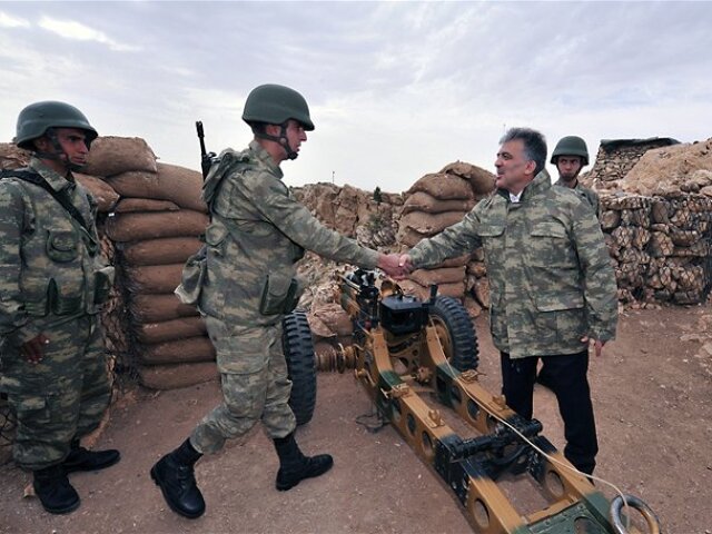 Abdullah Gül, Turecko, vojak, armáda 