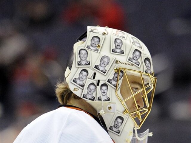 Jonas Hiller