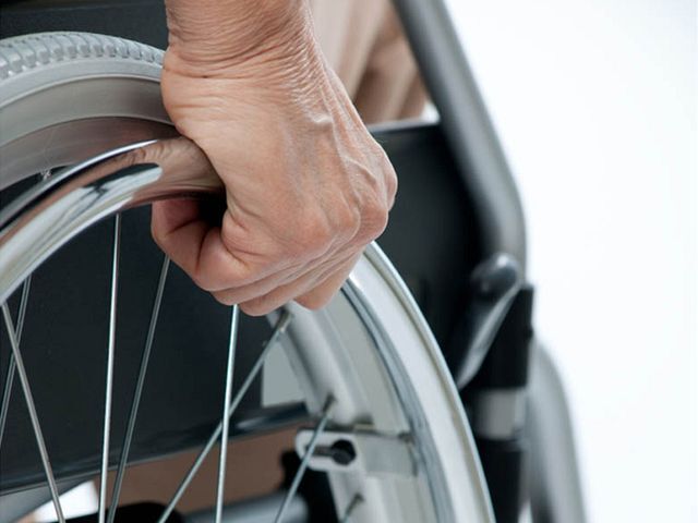 Invalid, telesne postihnutý, handicap