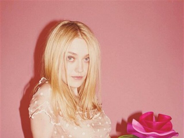 Dakota Fanning - zakázaná reklama
