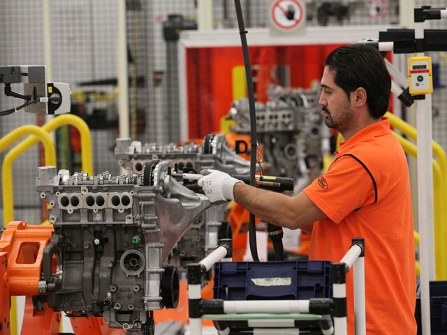 Výroby nového agregátu 1.0 EcoBoost už beží na plné obrátky.