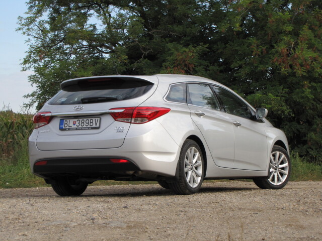Hyundai môže byť na naftovú verziu i40 právom hrdý.