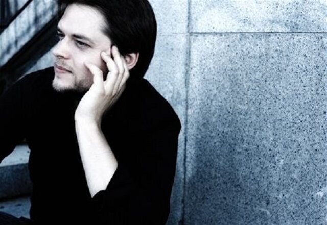 Koncert pod taktovkou Juraja Valčuhu odznie v nedeľu večer v historickej budove SND. Začiatok je o 19.30 h.