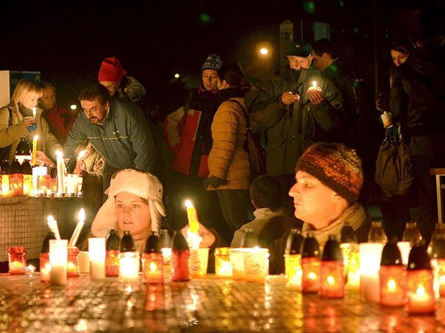 Protest lekárov so sviečkami
