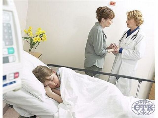 Doktor, lekár, nemocnica, choroba, pacient, rakovina, zdravotníctvo, zúfalstvo, smrť, dieťa