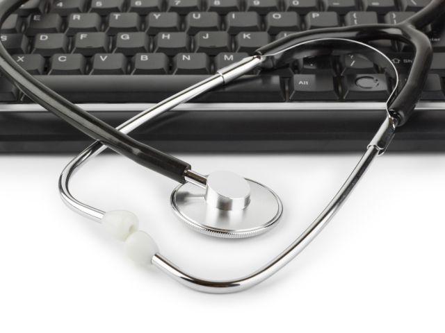 eHealth, elektronické zdravotníctvo, fonendoskop, notebook, zdravotníctvo, lekár