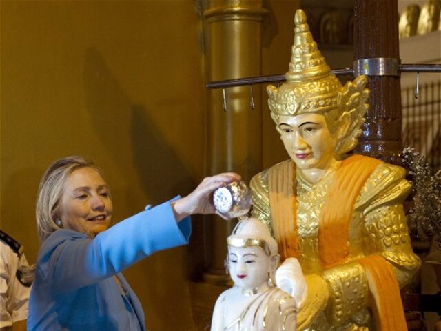 Hillary Clintonová, Barma, Budha