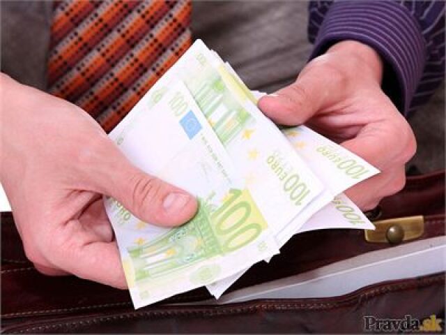 Plat, mzda, peniaze, euro