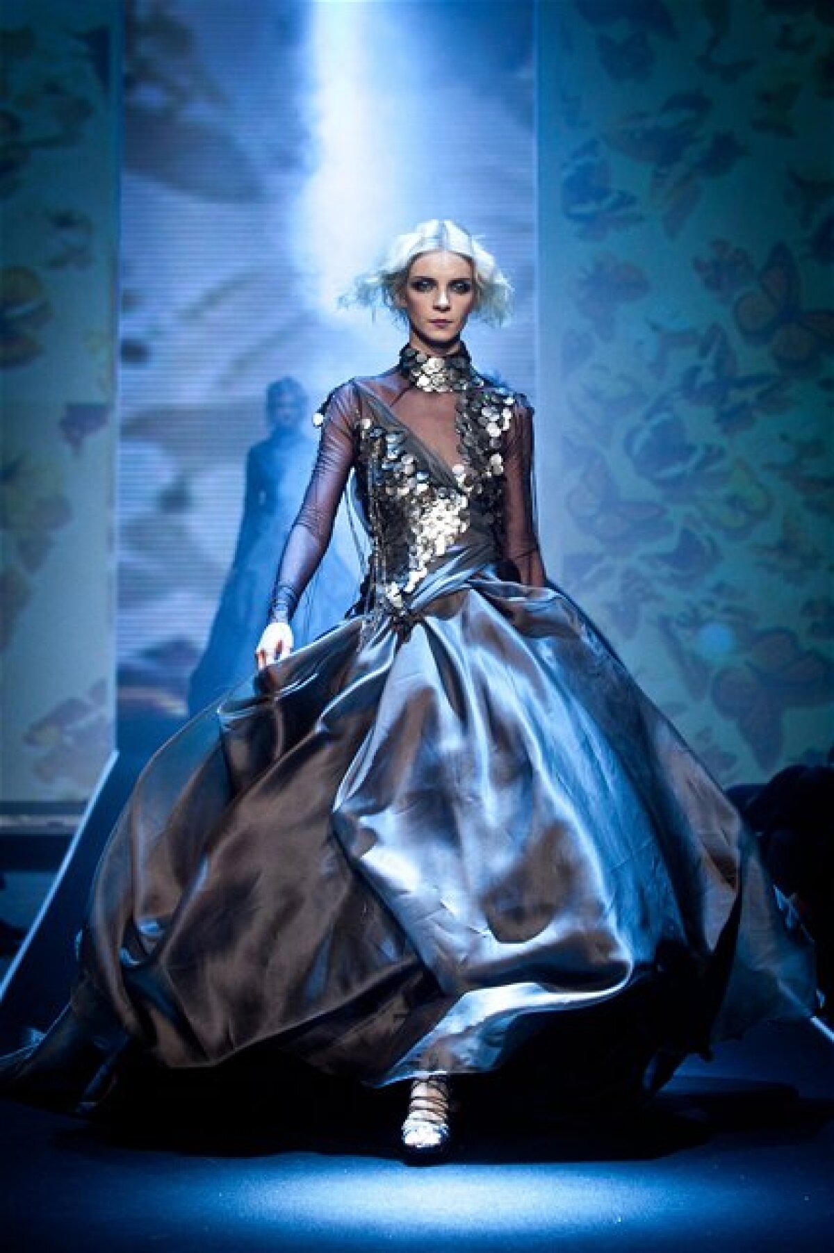 Orange Fashion Show 2011 - Hana Převrátilová a Boris Hanečka