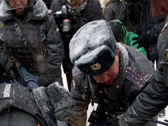 Moskva, duma, demonštrácia, demonštrant, polícia