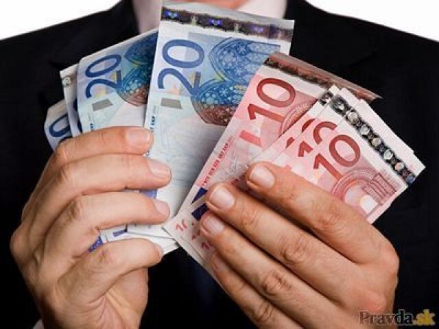 Euro, peniaze, výplata, mzda